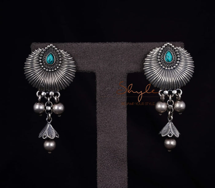 Moh Intricate Sea Shell Ghunghroo Drop Earring front