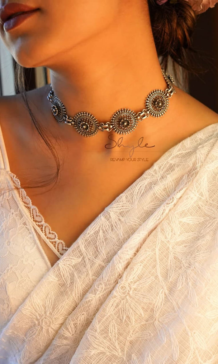 Adya Jali motif Flower Embossed Sequence Choker