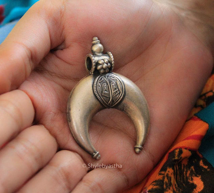 Adya Quirky Crescent Moon Pendant