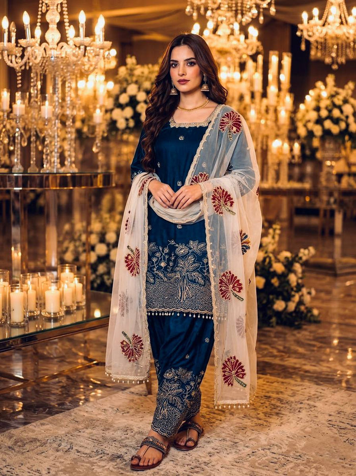 Chic Blue Suit Set for Special Occasions