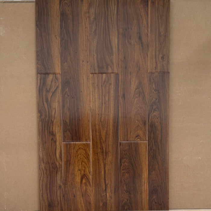 Konig Essence Pro Walnut Gloss 12mm (Laminate Flooring) - Wood Floor Store