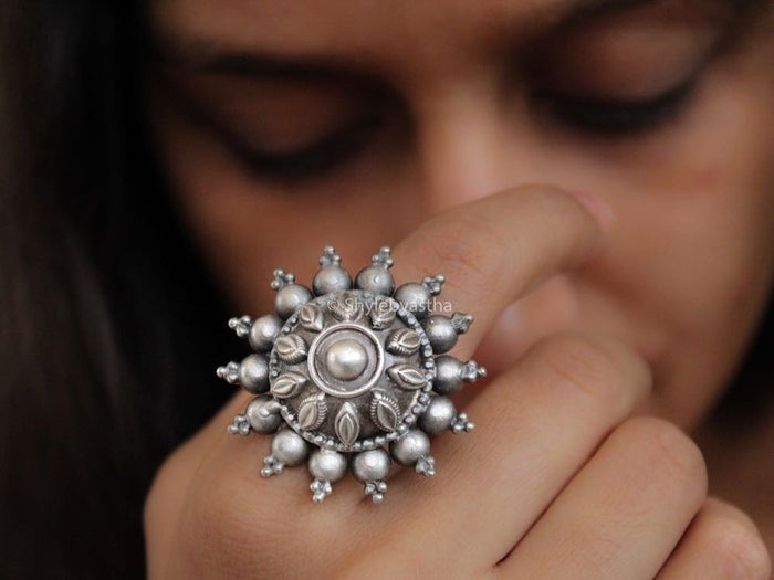 Mizoya Spiked Embossed Ring
