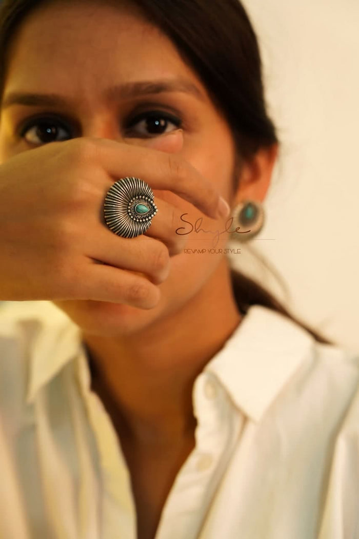 Moh Intricate Sea Shell Ring