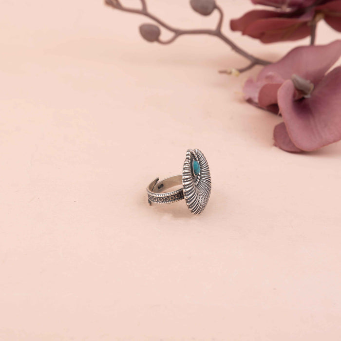 Moh Intricate Sea Shell Ring