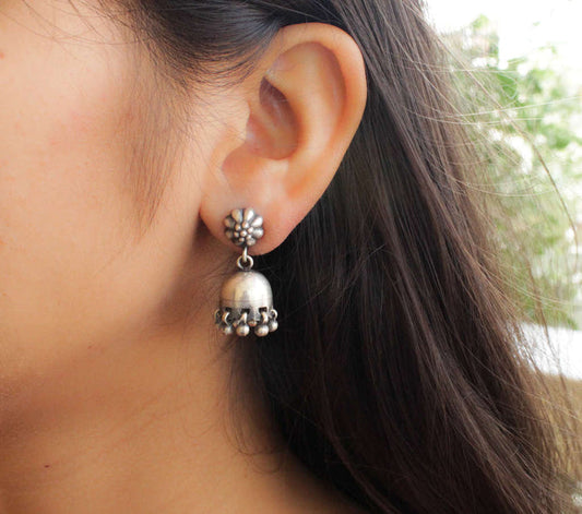 Moh Minimalistic Matte Jhumki