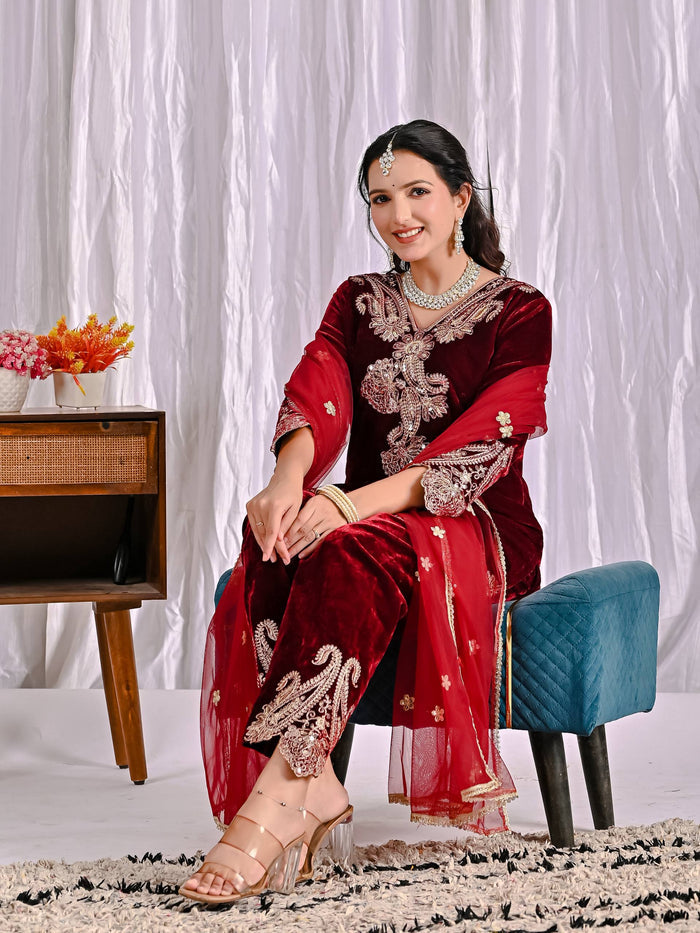 Royal Velvet: Celebrate in Style and Comfort