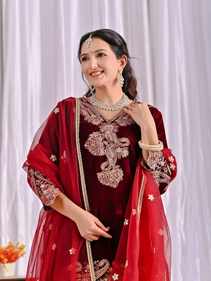Royal Velvet: Celebrate in Style and Comfort