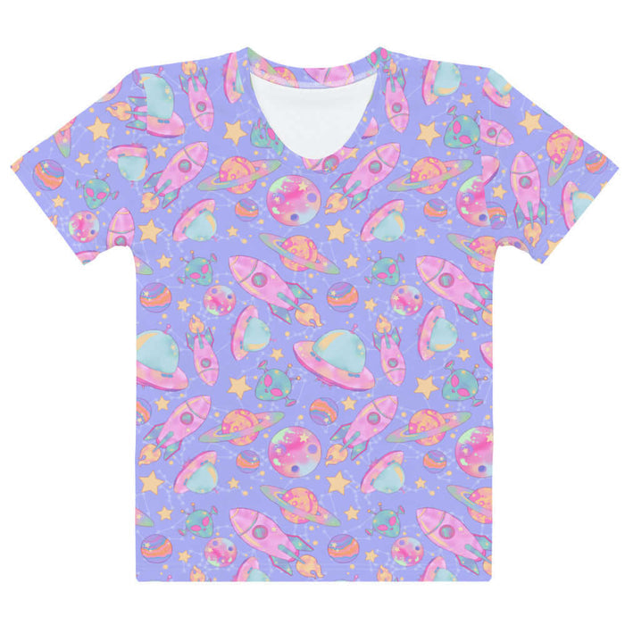 Space kawaii T-shirt in lavender with pink rockets and ringed Saturns