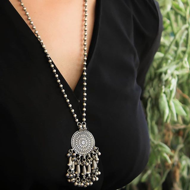 Tattva Concentric Detailed Ghughri Ball Necklace