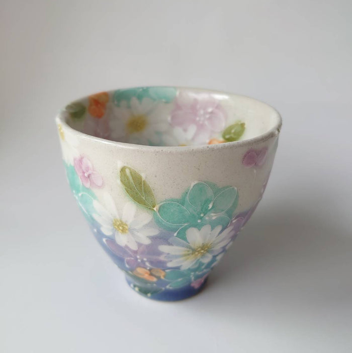 Yuzuriha Studio: Handmade Yunomi Cup - Handwritten floral pattern - Blue